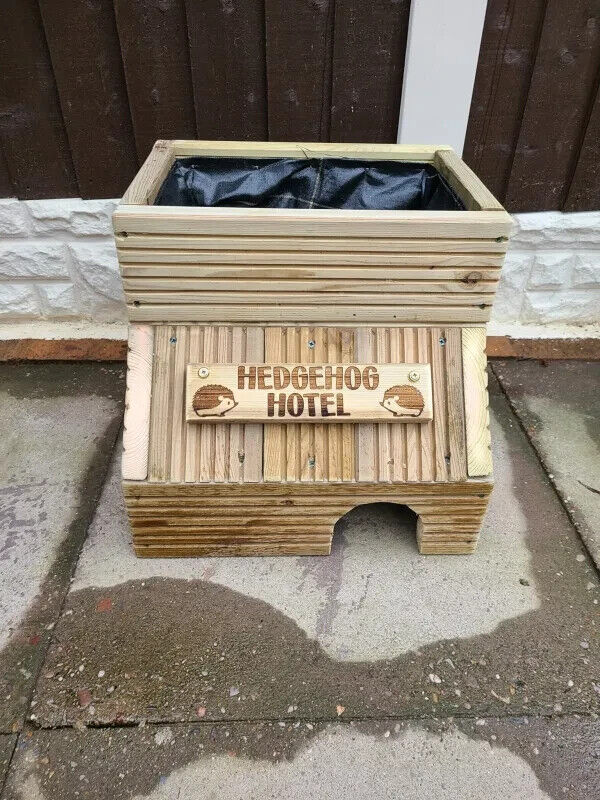 Handmade 2 In 1 Wooden Hedgehog House Hibernation Nest Shelter Box With Planter