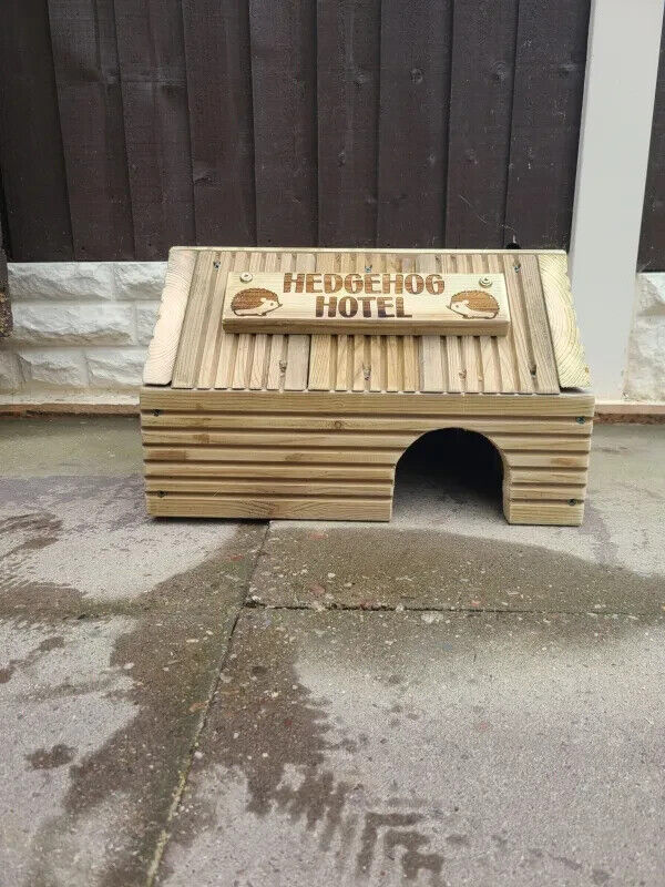 Handmade 2 In 1 Wooden Hedgehog House Hibernation Nest Shelter Box With Planter